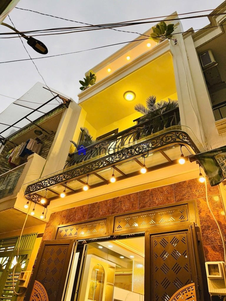 VỊ TRÍ ĐẸP, HẺM TRƯỚC NHÀ 4M XE HƠI TỚI NHÀ. GẦN EMART PHAN HUY ÍCH, XUNG QUANH TIỆN ÍCH ĐẦY ĐỦ