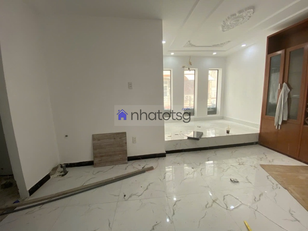 CHDV 5 TẦNG - 7 PHÒNG - DÒNG TIỀN 30 TRIỆU. 