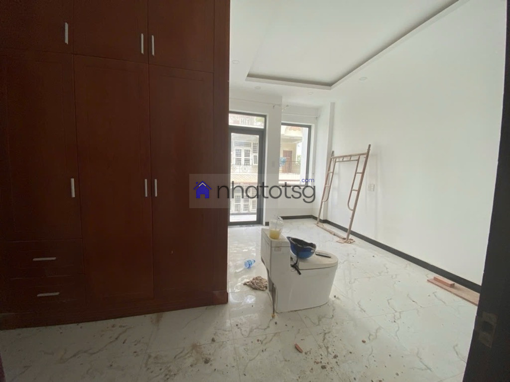 CHDV 5 TẦNG - 7 PHÒNG - DÒNG TIỀN 30 TRIỆU. 