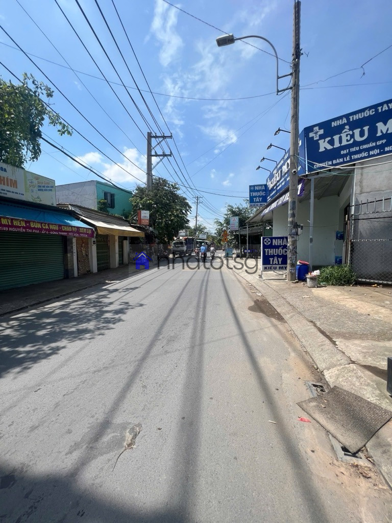 NỞ HẬU TÀI LỘC - NHÀ MỚI ĐẸP - GIÁ TỐT. MẶT HẺM KINH DOANH.