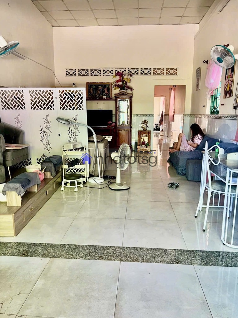 MẶT TIỀN KINH DOANH SẦM UẤT, NGAY CHỢ ĐÔNG THẠNH 4 - NỞ HẬU TÀI LỘC.