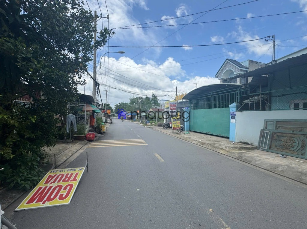 MẶT TIỀN KINH DOANH SẦM UẤT, NGAY CHỢ ĐÔNG THẠNH 4 - NỞ HẬU TÀI LỘC.