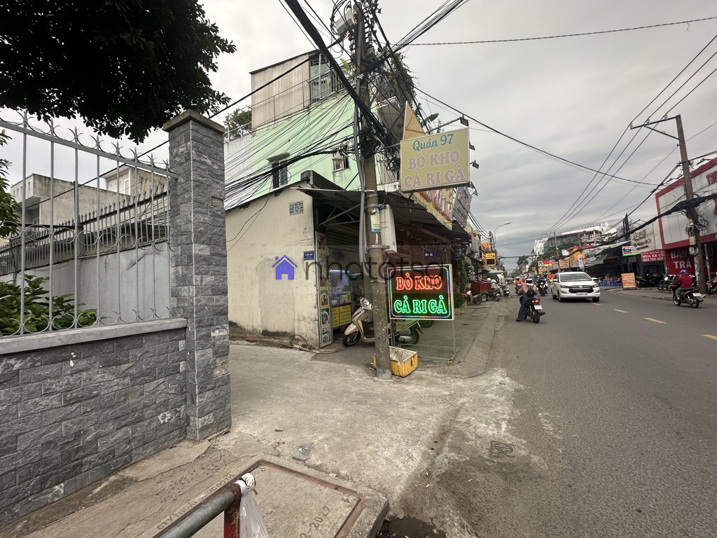 SÁT MẶT TIỀN - 3 TẦNG - NGAY NHÀ THỜ HY VỌNG.