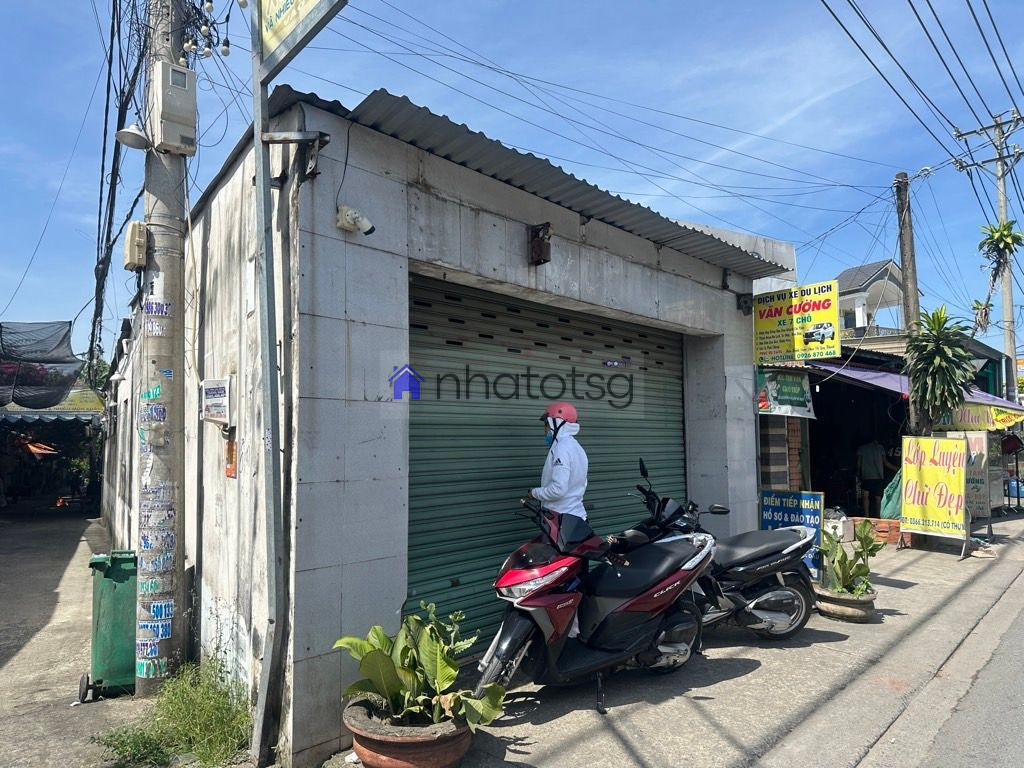 CĂN GÓC NHÀ MẶT TIỀN KINH DOANH - NGAY NGÃ BA GIỒNG - 120m2