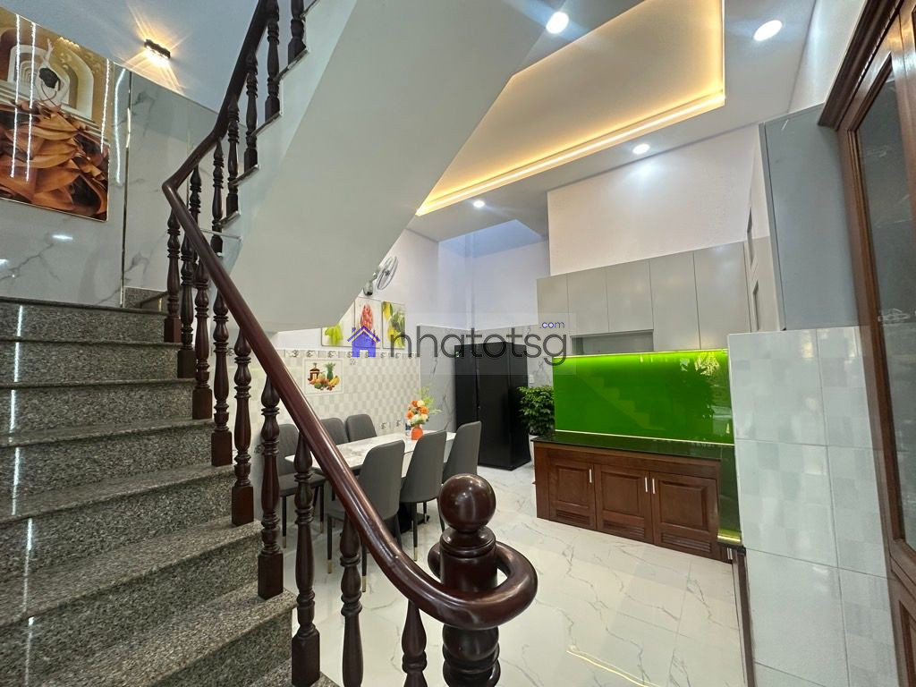 ĐẸP LUNG LINH - TRUNG TÂM TIỆN ÍCH - HXH - 2 TẦNG - GIÁP GÒ VẤP