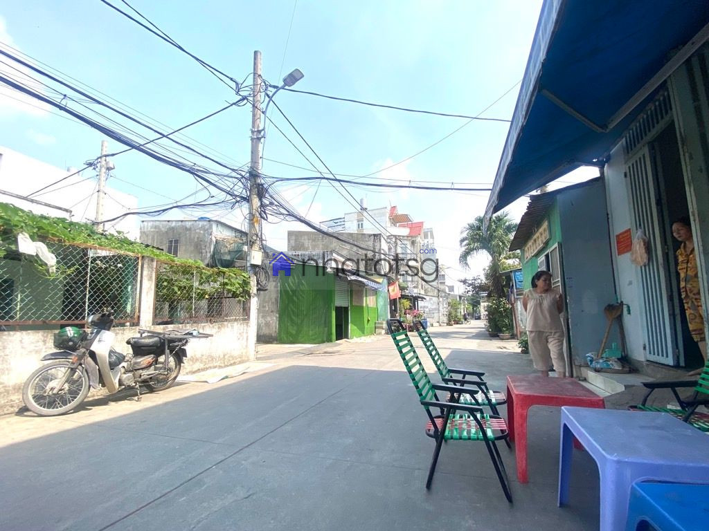 LÔ GÓC MẶT TIỀN ĐƯỜNG 10M, THÔNG TỨ TUNG.