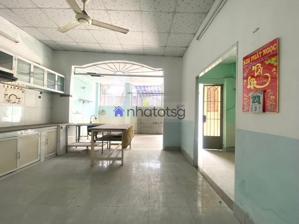 LÔ GÓC MẶT TIỀN ĐƯỜNG 10M, THÔNG TỨ TUNG.