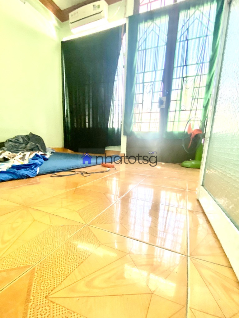 VỊ TRÍ ĐẮC ĐỊA, HIẾM NHÀ BÁN, ĐƯỜNG THÔNG THOÁNG VÀ THUẬN TIỆN DI CHUYỂN. 