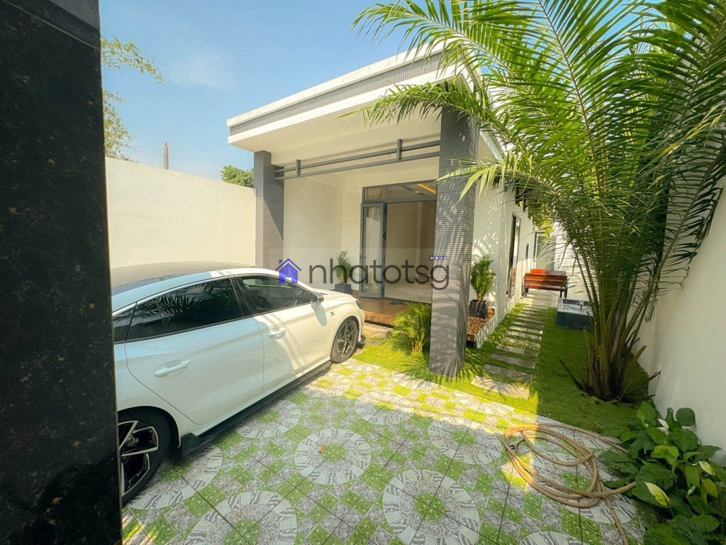 BIỆT THỰ MINI MỚI TINH NGAY SÁT TRUNG TÂM. THIẾT KẾ KHÔNG GIAN VỚI NHIỀU MẢNG CÂY XANH VÀ TIỂU CẢNH