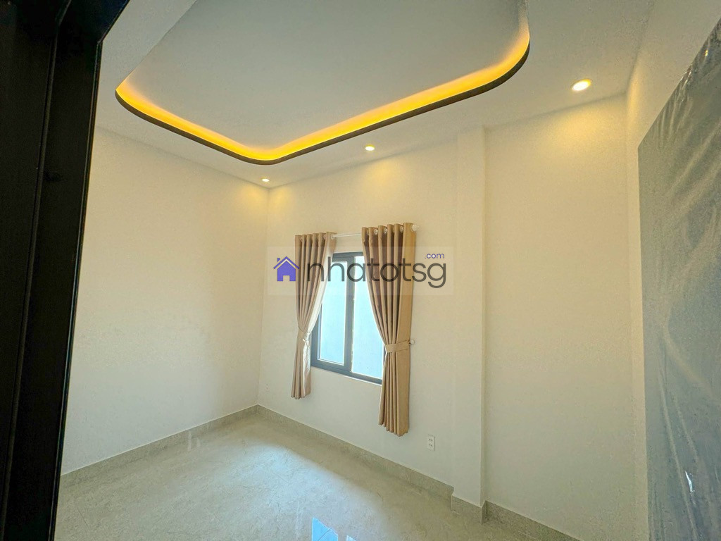 BIỆT THỰ MINI MỚI TINH NGAY SÁT TRUNG TÂM. THIẾT KẾ KHÔNG GIAN VỚI NHIỀU MẢNG CÂY XANH VÀ TIỂU CẢNH