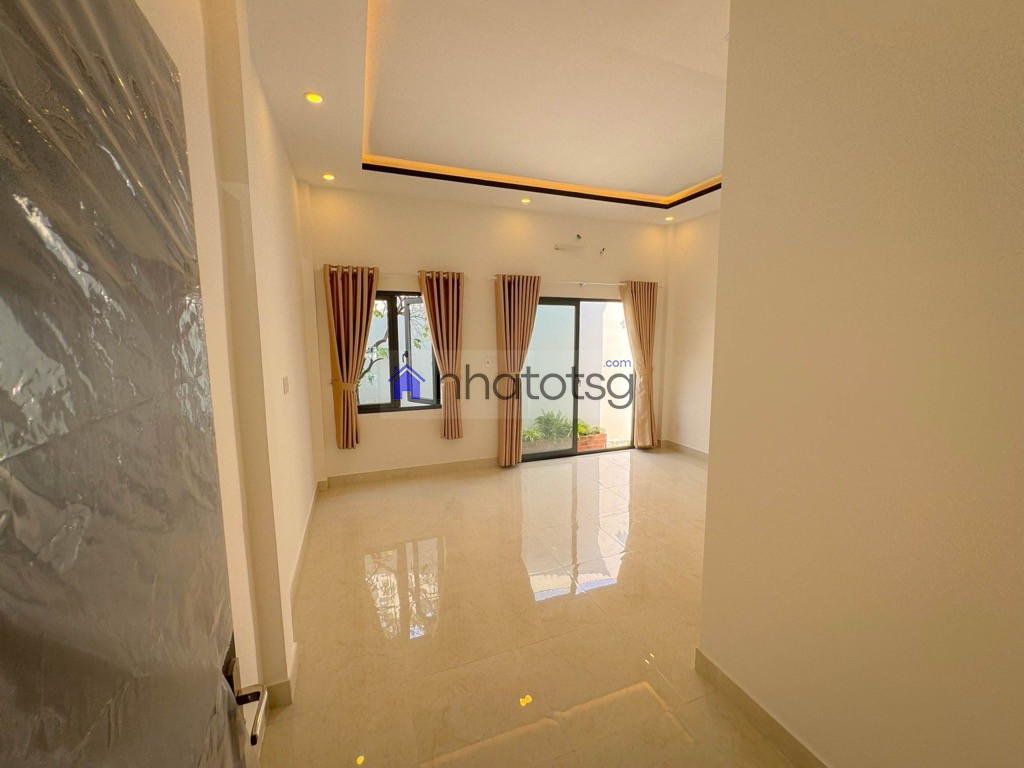 BIỆT THỰ MINI MỚI TINH NGAY SÁT TRUNG TÂM. THIẾT KẾ KHÔNG GIAN VỚI NHIỀU MẢNG CÂY XANH VÀ TIỂU CẢNH