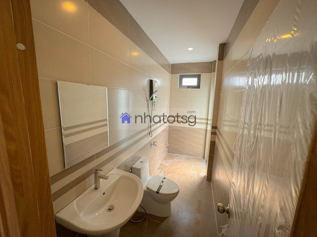 BIỆT THỰ MINI MỚI TINH NGAY SÁT TRUNG TÂM. THIẾT KẾ KHÔNG GIAN VỚI NHIỀU MẢNG CÂY XANH VÀ TIỂU CẢNH