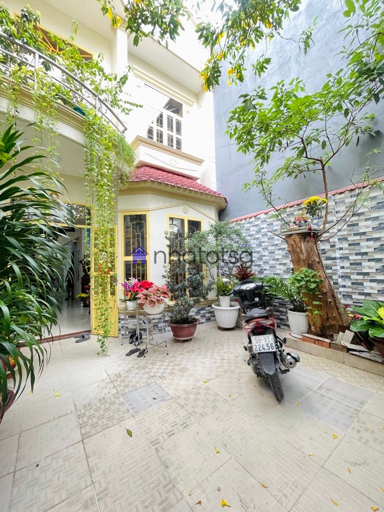 GẦN MT, HẺM RỘNG THOÁNG. GẦN 100M2 - NGANG 5M VUÔNG NỞ HẬU NHẸ TÀI LỘC CỰC ĐẸP.( ĐÃ BÁN )