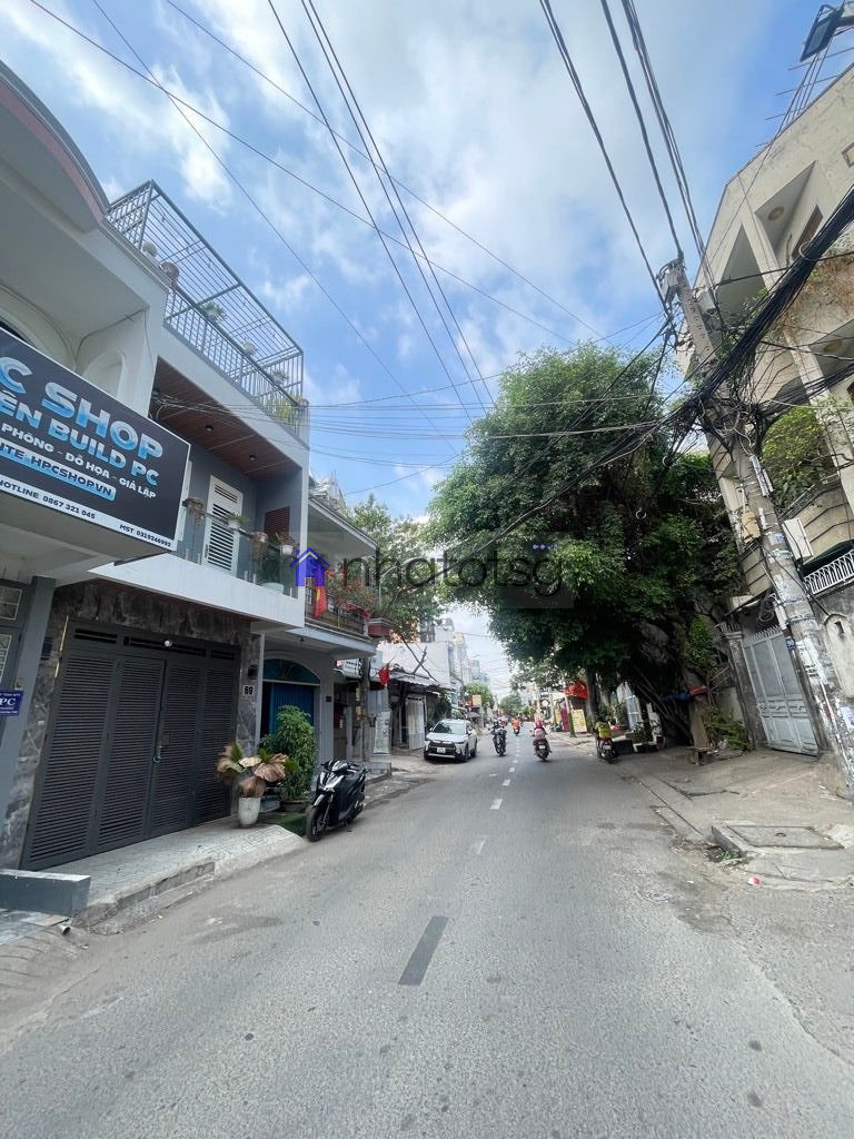 MẶT TIỀN KINH DOANH SẦM UẤT. NGANG 4M CHUẨN - VỪA Ở HAY CHO THUÊ GIỪ TIỀN TỐT - VỊ TRÍ ĐẸP