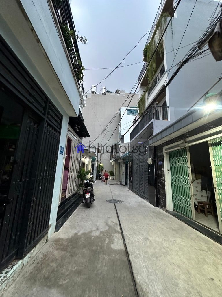 BÁN ĐẤT DIỆN TÍCH KHỦNG TẶNG NHÀ.