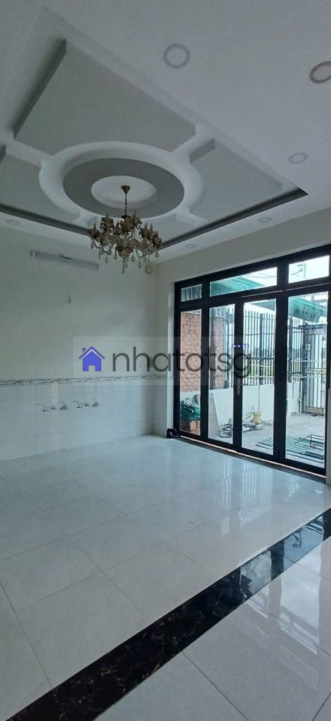 MẶT TIỀN, ĐƯỜNG 12M, 2 TẦNG.