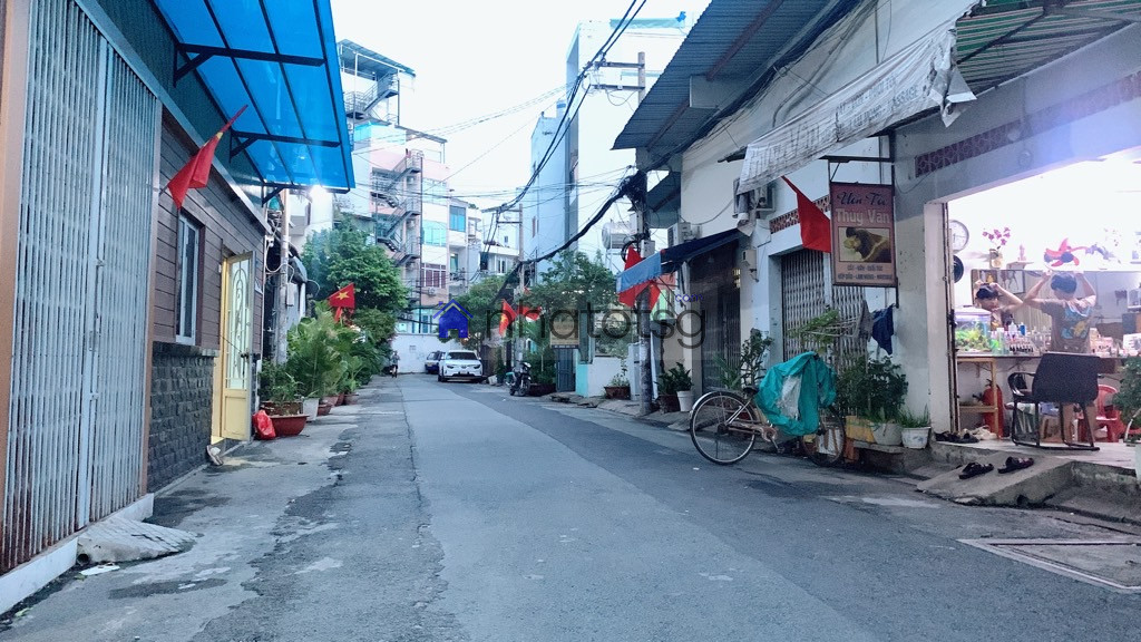 HẺM 8M XE HƠI ĐỖ CỬA - NGAY T3 TÂN SƠN NHẤT, ETOWN, KCN TÂN BÌNH - VUÔNG VỨC.