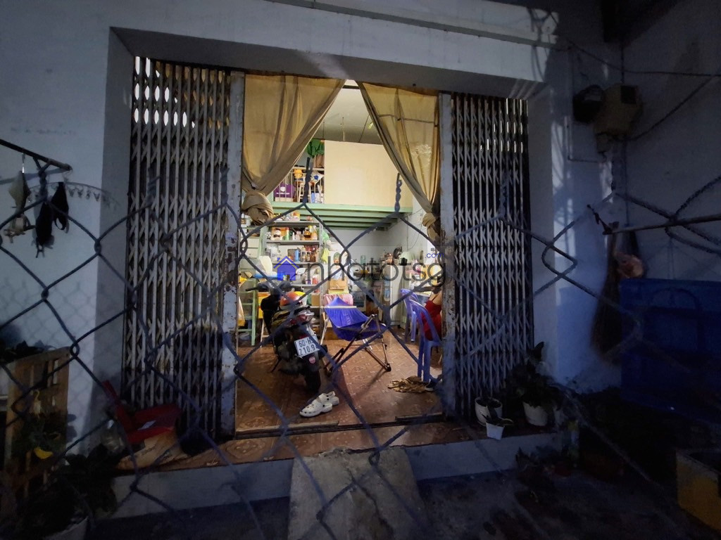 HẺM 8M XE HƠI ĐỖ CỬA - NGAY T3 TÂN SƠN NHẤT, ETOWN, KCN TÂN BÌNH - VUÔNG VỨC.