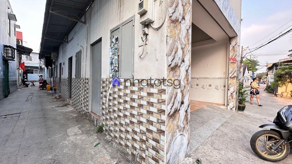 VỊ TRÍ ĐẸP HẺM XE HƠI, CÁCH MT 30M, NGAY CHỢ, TRƯỜNG HỌC CÁC CẤP, GIÁP GÒ VẤP