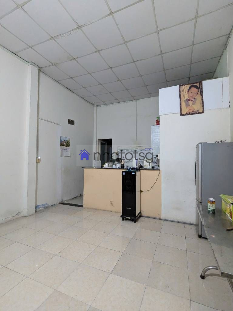 VỊ TRÍ ĐẸP, HẺM SẠCH ĐẸP, Ô TÔ NHỎ TỚI NHÀ. XUNG QUANH TIỆN ÍCH ĐẦY ĐỦ.