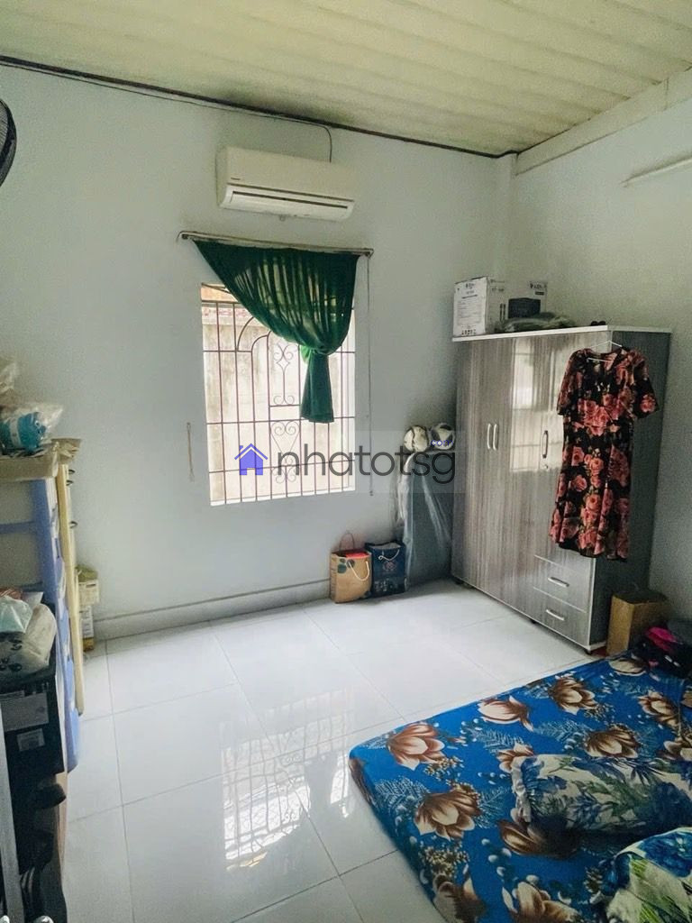 NHÀ DIỆN TÍCH LỚN - LÔ GÓC - CHÍNH CHỦ XÂY KIÊN CỐ - TRUNG TÂM XÃ TRUNG CHÁNH.