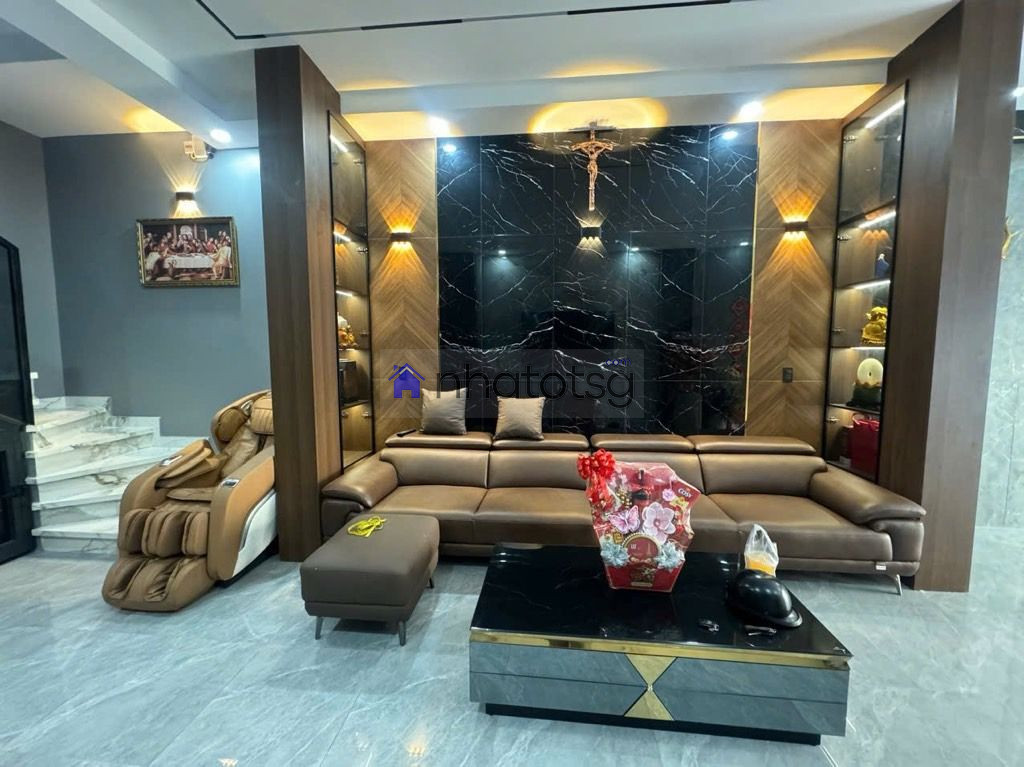 Ô TÔ NGỦ TRONG NHÀ, 3 TẦNG, THIẾT KẾ HIỆN ĐẠI, TẶNG FULL NỘI THẤT.