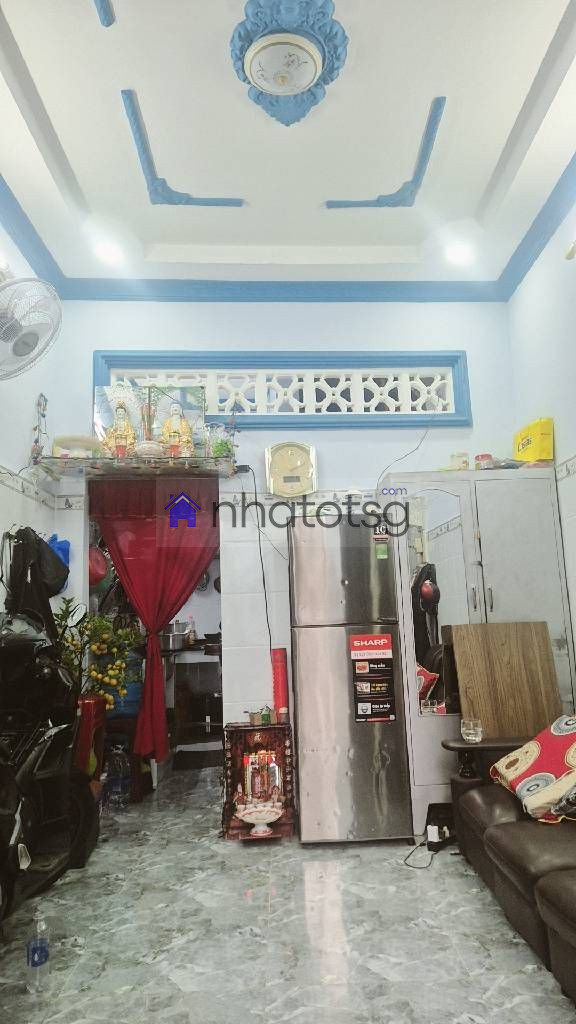 TRUNG TÂM ĐẦY ĐỦ TIỆN ÍCH XUNG QUANH, HẺM RỘNG 3M THẲNG 1 TRỤC, NHÀ VUÔNG VỨC, PHÁP LÝ SẠCH CÔNG CHỨNG NGAY.