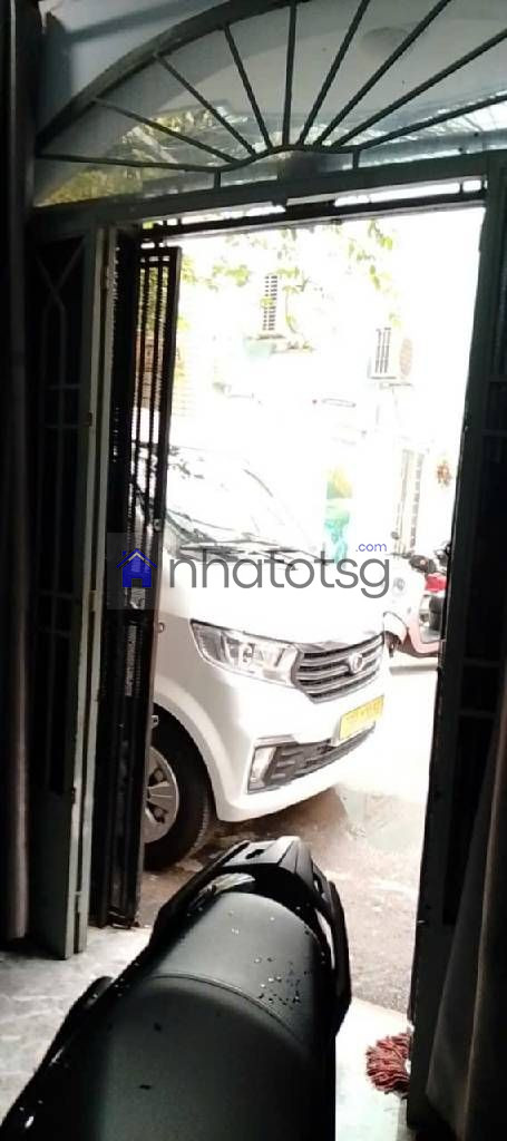 TRUNG TÂM ĐẦY ĐỦ TIỆN ÍCH XUNG QUANH, HẺM RỘNG 3M THẲNG 1 TRỤC, NHÀ VUÔNG VỨC, PHÁP LÝ SẠCH CÔNG CHỨNG NGAY.