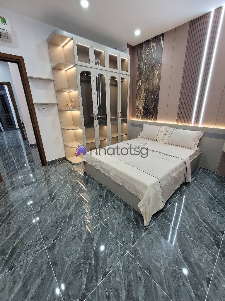 SIÊU PHẨM 4 TẦNG HẺM THÔNG, FULL NỘI THẤT THEO NHÀ, CỬA TỰ ĐỘNG ĐIỀU KHIỂN TỪ XA.