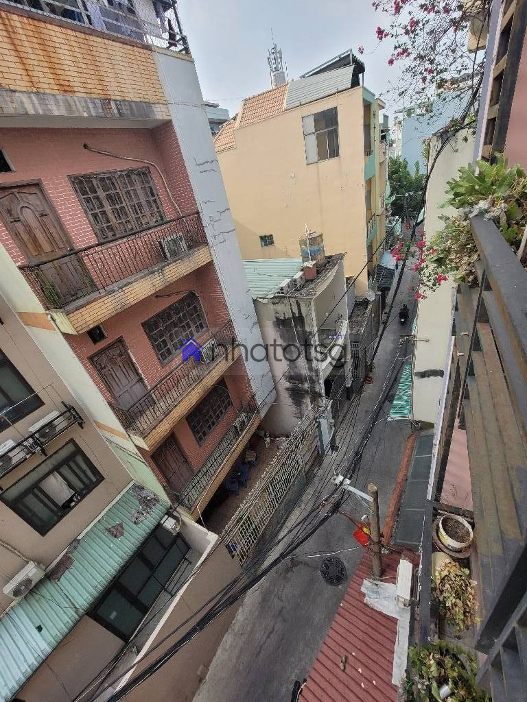 NHÀ 4 TẦNG HẺM XE HƠI THÔNG, TIỆN ÍCH XUNG QUANH ĐẦY ĐỦ.