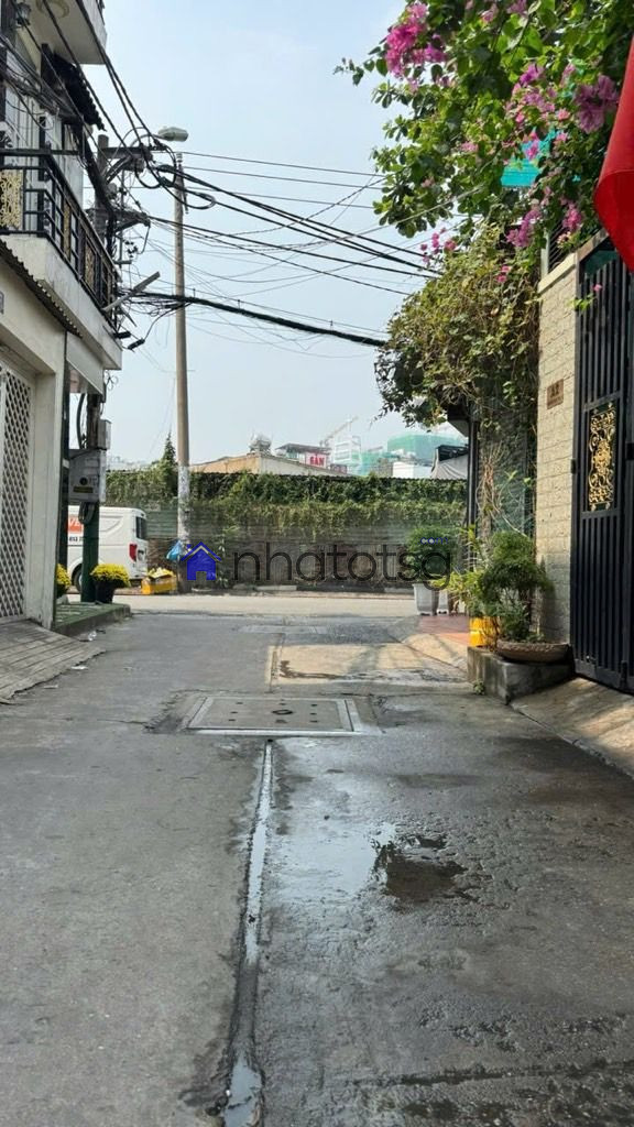 KHU VỰC AN NINH DÂN TRÍ SẠCH SẼ, SÁT MẶT TIỀN PHAN HUY ÍCH.