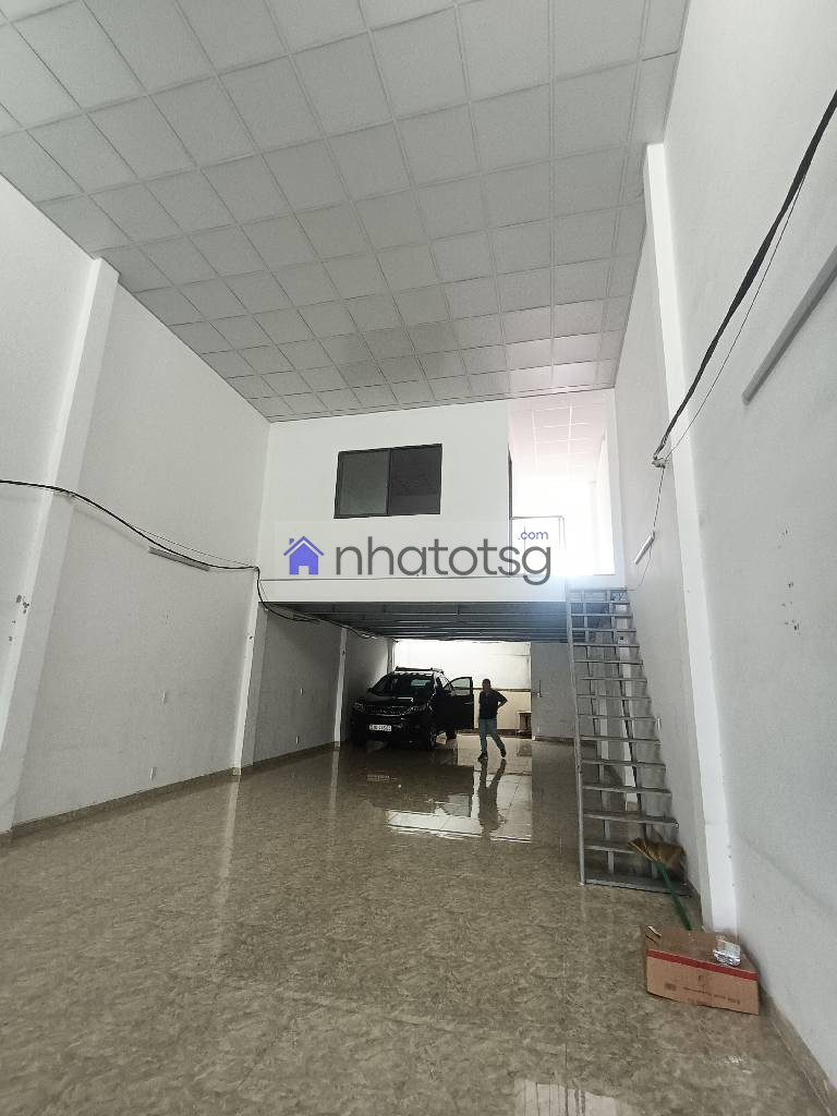 MẶT TIỀN ĐƯỜNG NHỰA KINH DOANH TỐT. GẦN TRUNG TÂM THỊ TRẤN HÓC MÔN , LÝ THƯỜNG KIỆT.