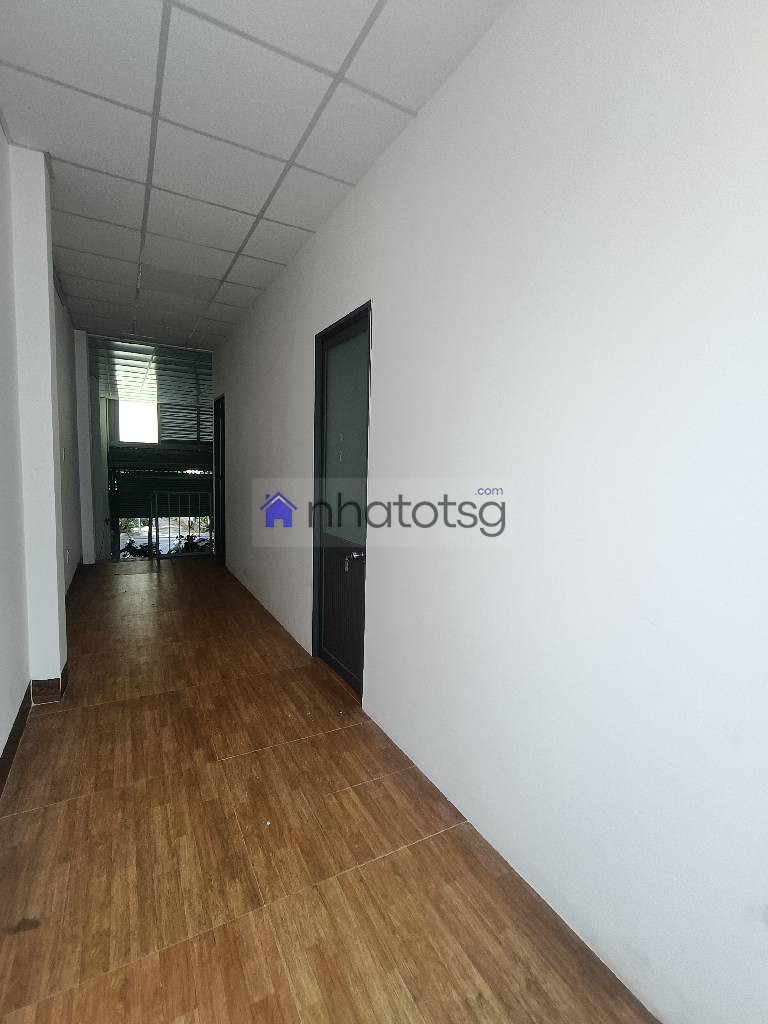 MẶT TIỀN ĐƯỜNG NHỰA KINH DOANH TỐT. GẦN TRUNG TÂM THỊ TRẤN HÓC MÔN , LÝ THƯỜNG KIỆT.