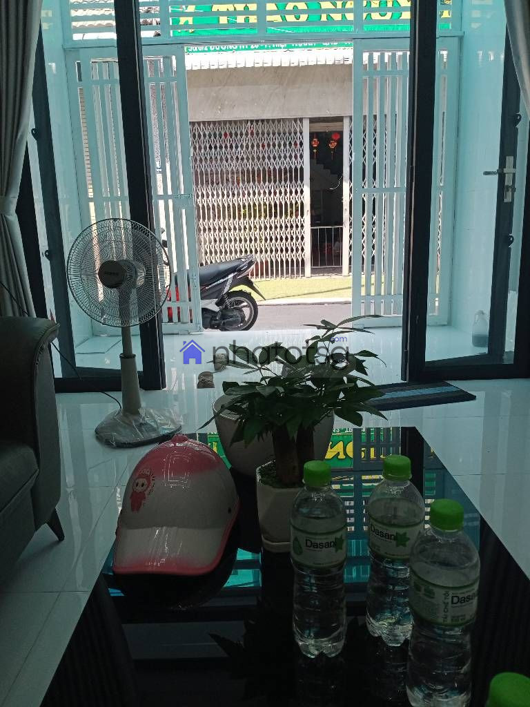 VỊ TRÍ ĐẮC ĐỊA. KHU DÂN CƯ ĐÔNG VUI VÀ SẦM UẤT. CÁCH BẾN XE HIỆP THÀNH 200M.