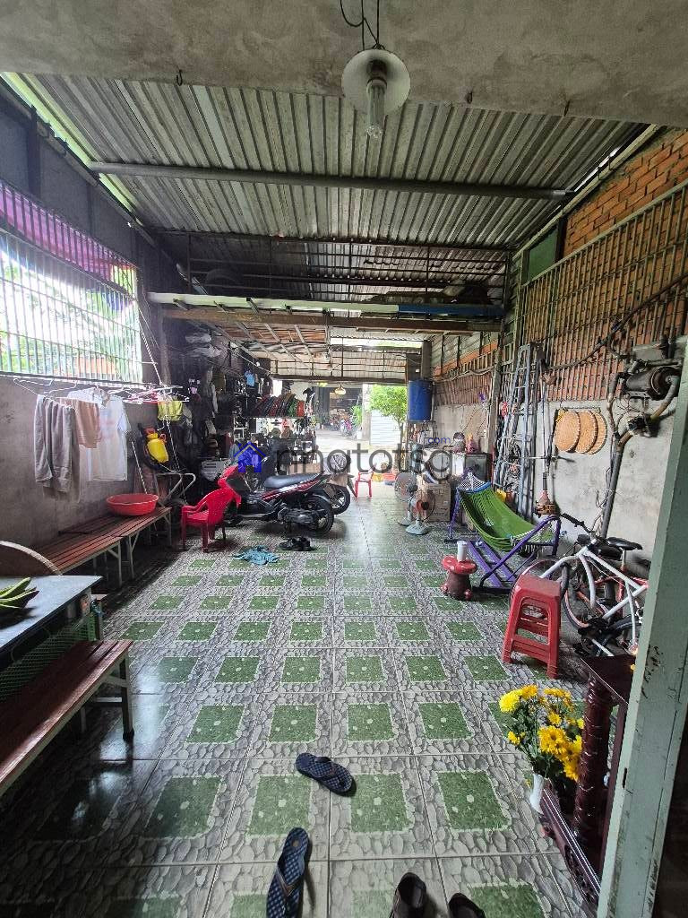 MẶT TIỀN ĐƯỜNG, THUẬN TIỆN Ở HOẶC KINH DOANH.