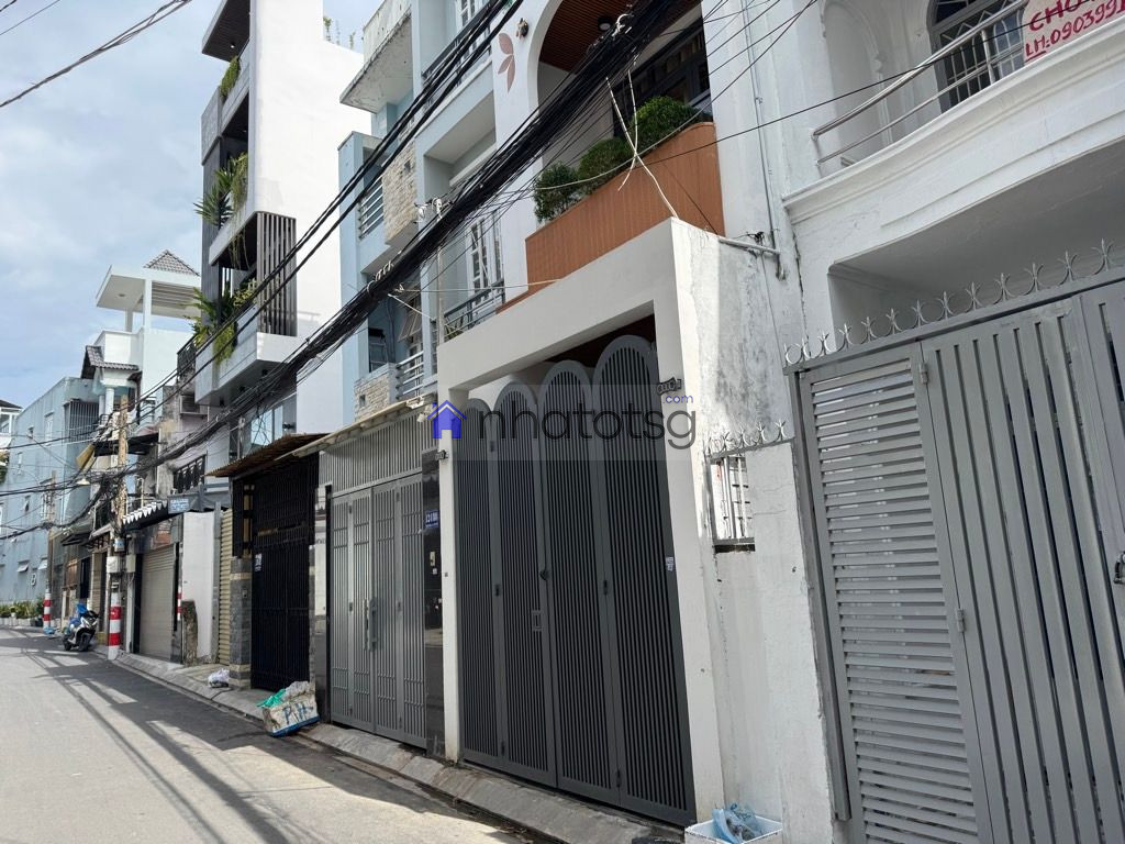 HẺM XE HƠI THÔNG THOÁNG, KHU DÂN CƯ AN NINH. CHO THUÊ DÒNG TIỀN ỔN ĐỊNH.