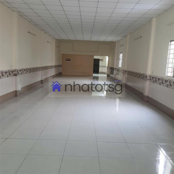 MẶT TIỀN  – DIỆN TÍCH LỚN  - KHÔNG CẤM TẢI LỚN – TIỆN LÀM KHO, XÂY MỚI, KINH DOANH.