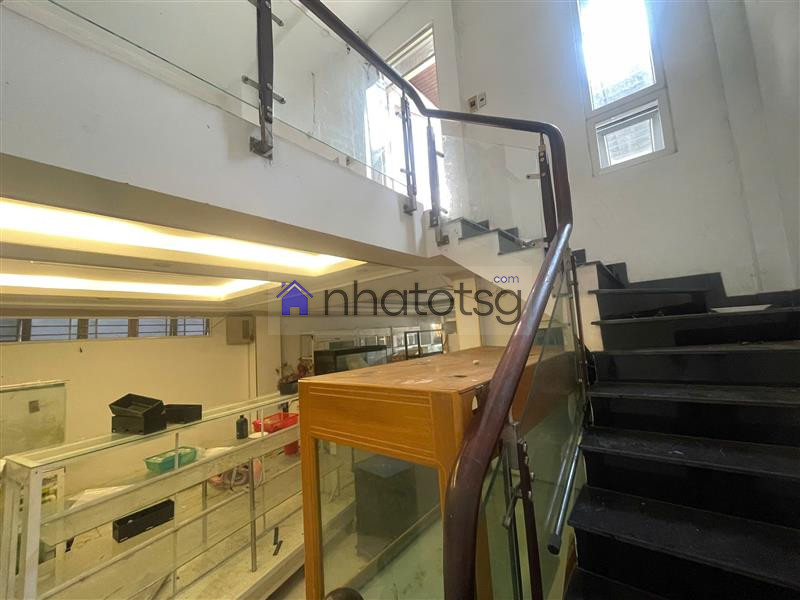 SÁT TRUNG MỸ TÂY – NHÀ ĐẸP – ĐÚC 2 LẦU. VỊ TRÍ TIỆN ÍCH ĐẦY ĐỦ