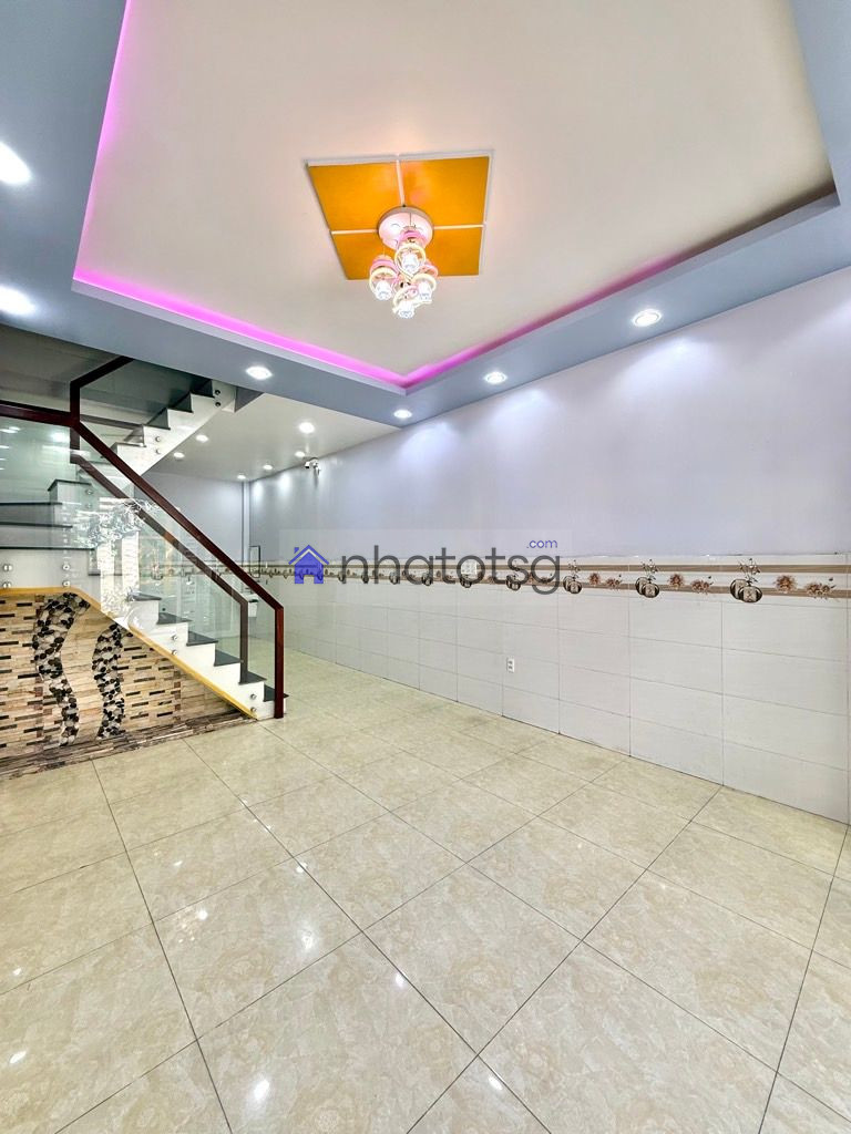 HXH 4M- 3 TẦNG BTCT - 4PN 5WC MỚI Ở NGAY