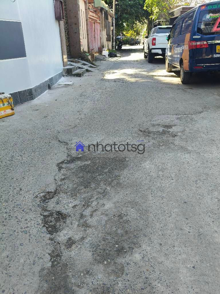 HXH 4M LÔ GÓC - NHÀ ĐẸP KENG. SHR CÔNG CHỨNG NGAY.