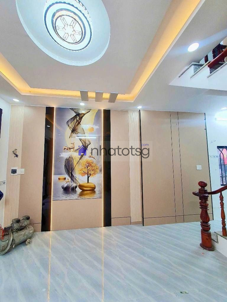 HXH 4M LÔ GÓC - NHÀ ĐẸP KENG. SHR CÔNG CHỨNG NGAY.