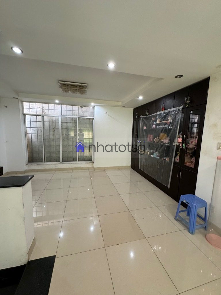 XE HƠI NGỦ TRONG NHÀ - NHÀ 5 TẦNG BTCT - NGANG ĐẸP BỀ THẾ 5.1M