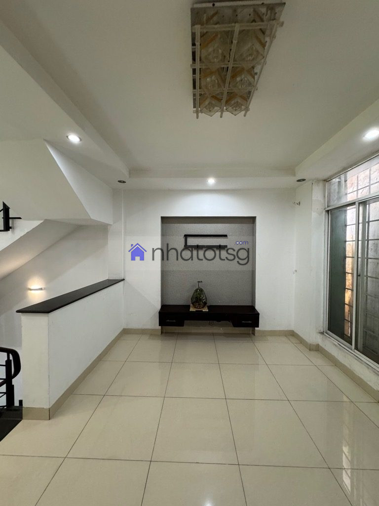 XE HƠI NGỦ TRONG NHÀ - NHÀ 5 TẦNG BTCT - NGANG ĐẸP BỀ THẾ 5.1M