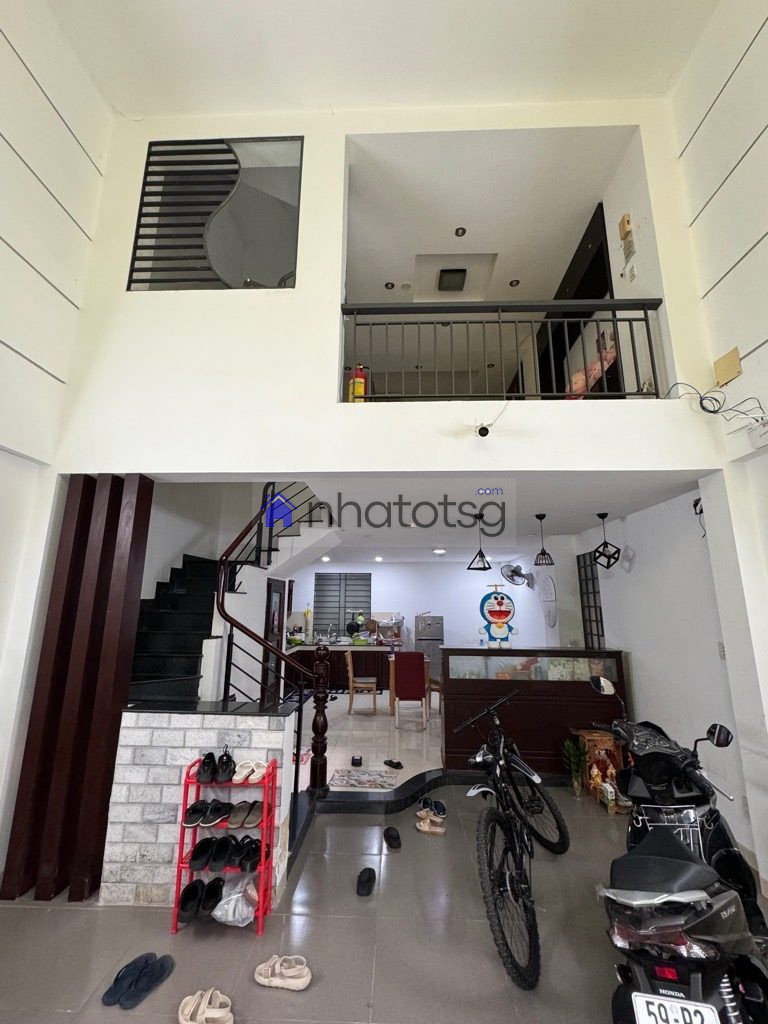 XE HƠI NGỦ TRONG NHÀ - NHÀ 5 TẦNG BTCT - NGANG ĐẸP BỀ THẾ 5.1M