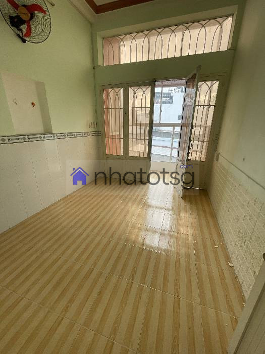 HẺM RỘNG THÔNG TỨ TUNG - BỀ NGANG RỘNG 5.7M - SỔ VUÔNG VỨC - 3 TẦNG.