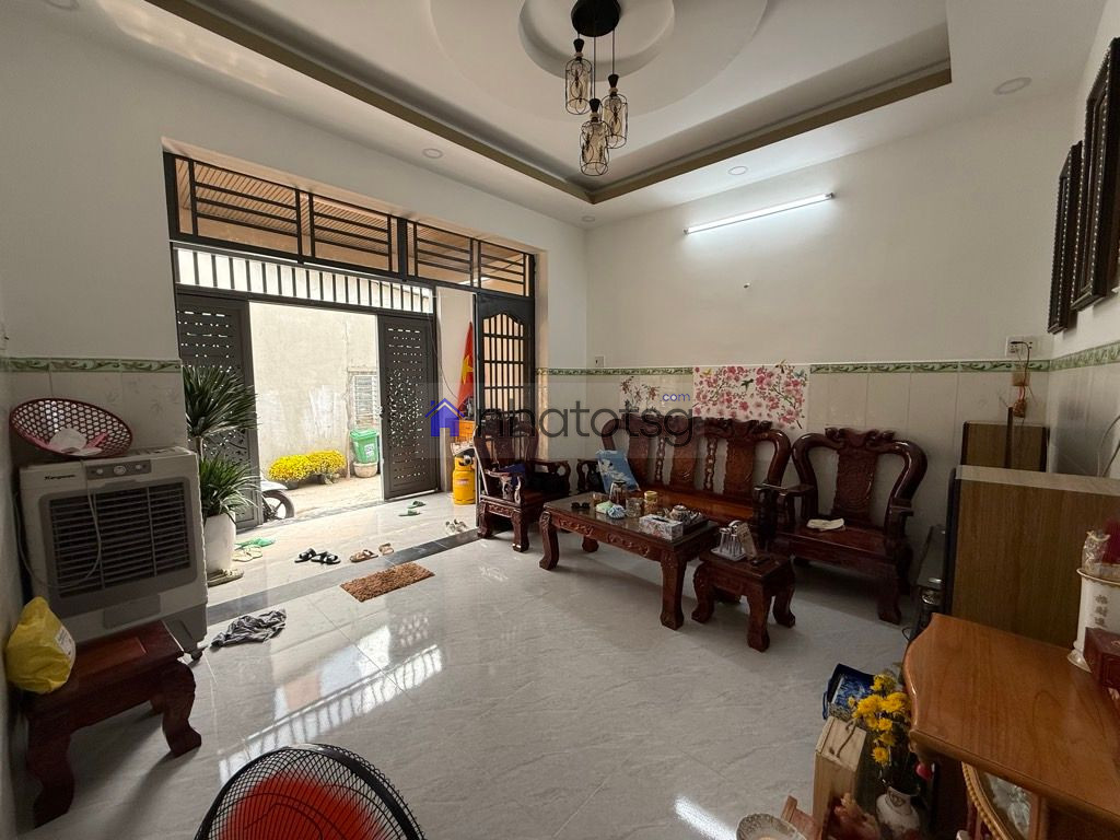 DIỆN TÍCH LỚN, HẺM Ô TÔ THÔNG. KHÔNG GIAN RỘNG RÃI, RẤT PHÙ HỢP CHO GIA ĐÌNH ĐÔNG NGƯỜI HOẶC VỪA Ở VỪA LÀM VIỆC.