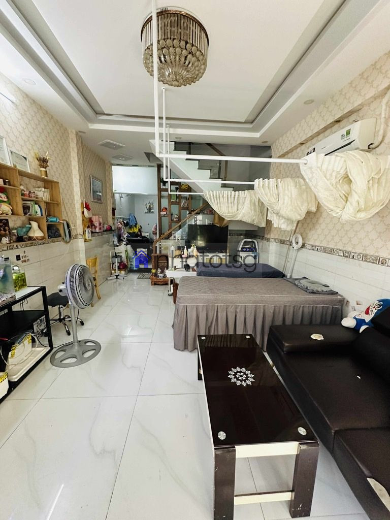 Trung Tâm Gò Vấp - Sát Hẻm Xe Hơi - Ngang Chuẩn 4m - Sổ Nở Hậu Tài Lộc - Khu Xây Dựng Cao Tầng