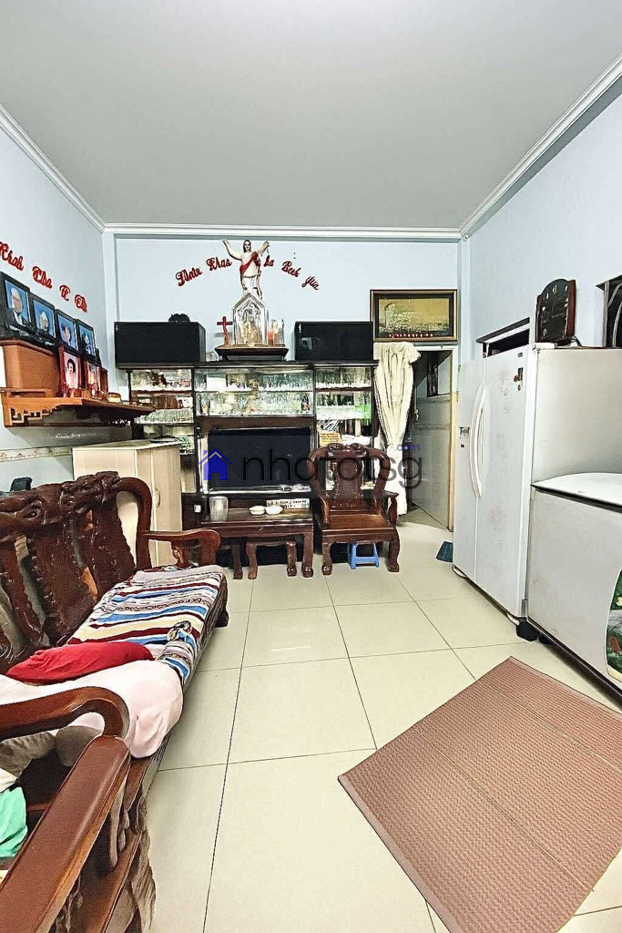 20M RA MẶT TIỀN TRƯỜNG CHINH - NGANG 4.9M - 2 TẦNG ĐÚC BTCT - CHO THUÊ 15 TRIỆU.