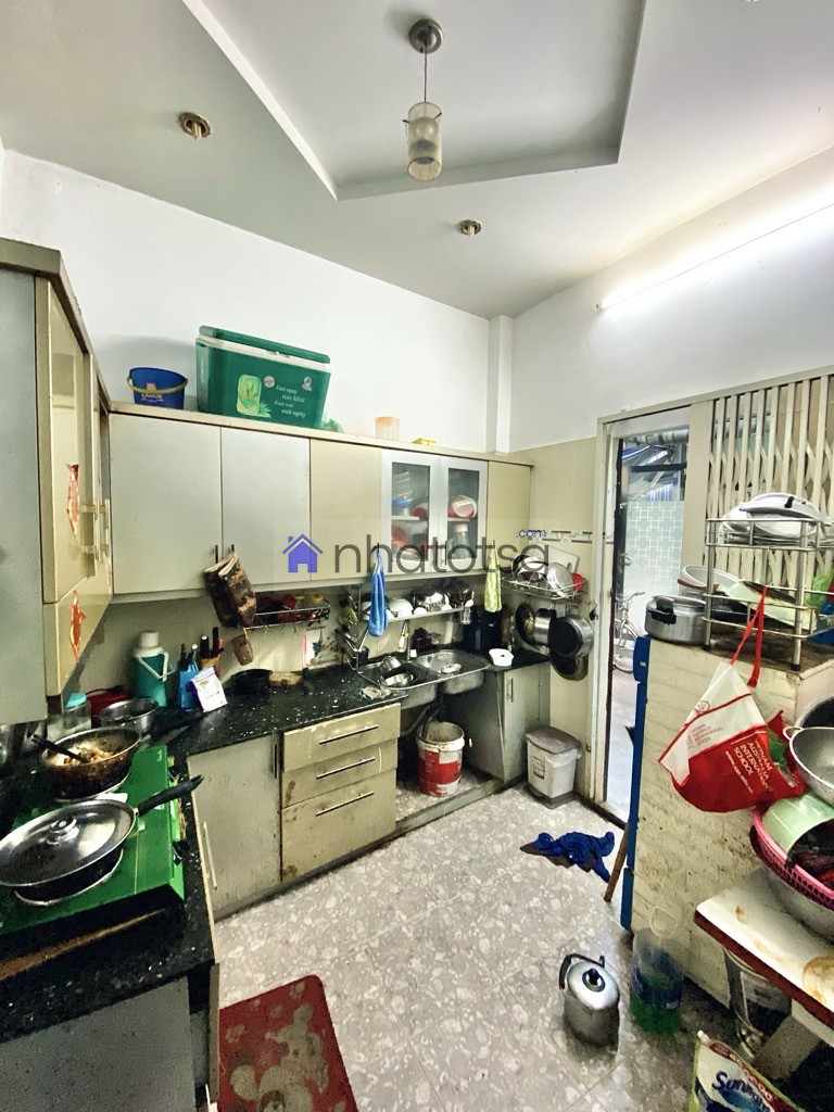 GIÁP QUẬN 10 - 3 TẦNG - HẺM RỘNG 3 MẶT THOÁNG - THÔNG KHẮP NGÃ - SỔ NỞ HẬU