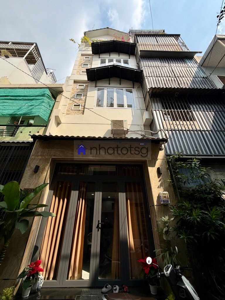 5 TẦNG BTCT - HXH - NHÀ ĐẸP LUNG LINH. THÍCH HỢP GIA ĐÌNH Ở HOẶC ĐẦU TƯ CHO THUÊ GIỮ TIỀN.